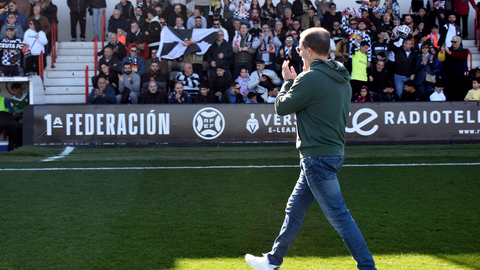 Jos&eacute; Juan Romero en el derbi del Estrecho 
