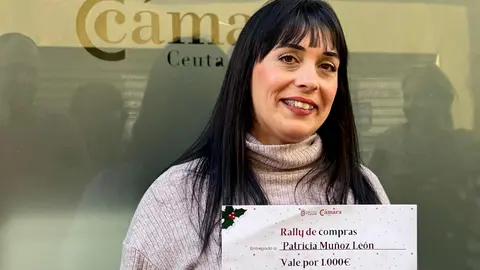 Patricia Mu&ntilde;oz Le&oacute;n, primera ganadora del Rally de Compras de la C&aacute;mara de Comercio / Alma Palomino