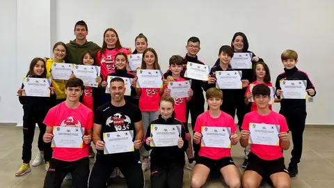 Visita de Paula Alcalde a la Federaci&oacute;n de Karate de Ceuta