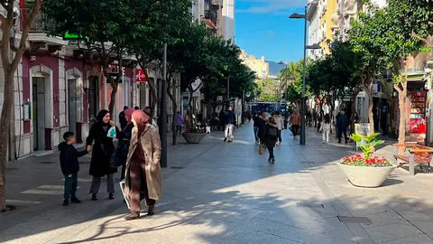 GENTE POR LA CALLE 2