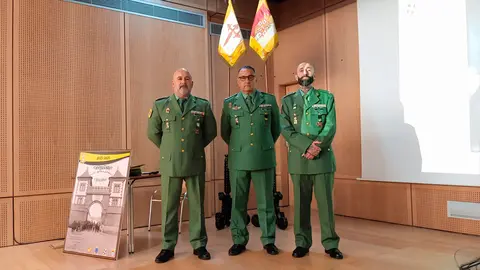 Conferencia por el Centenario del Tercio Duque de Alba - C&eacute;sar Mart&iacute;n
