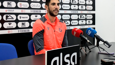 Redru en la sala de prensa del Murube 