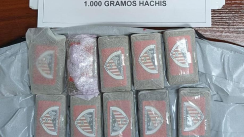 Detenci&oacute;n en el Puerto con un kilo de hachis