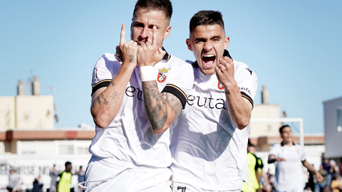 Aisar y Aquino celebran uno de los tantos de la AD Ceuta FC- Foto: AD Ceuta FC