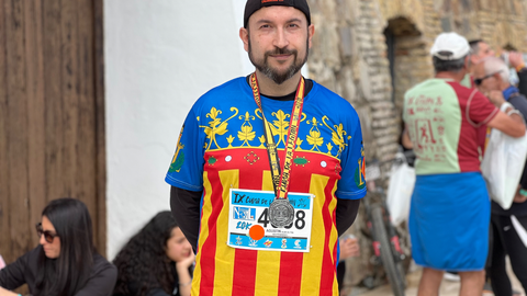 Agust&iacute;n Alba, corredor valenciano  en la Cuna de la Legi&oacute;n / Alma Palomino