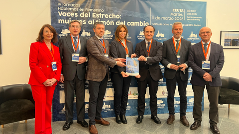 Foro &lsquo;Voces del Estrecho, Mujeres al Tim&oacute;n del Cambio&rsquo; / Alma Palomino