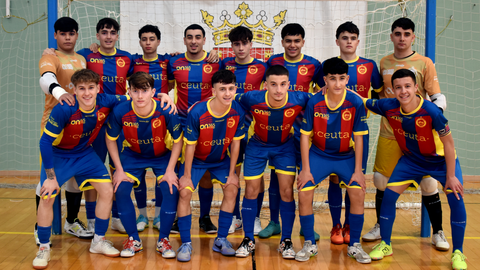 Derbi caballa en la Divisi&oacute;n de Honor Juvenil entre el Deportivo Ceut&iacute; y el CD Puerto / Archivo