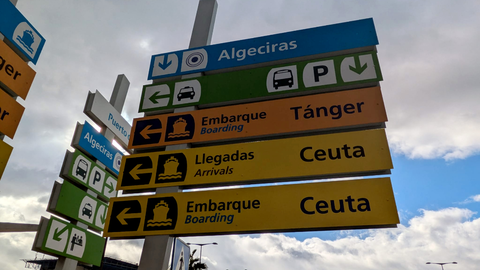Puerto de Algeciras / Rafa B&aacute;ez