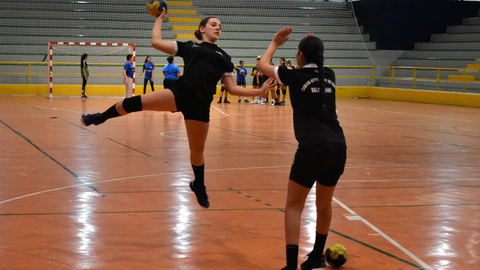 Entrenamiento de tecnificaci&oacute;n de la Federaci&oacute;n de Balonmano de Ceuta