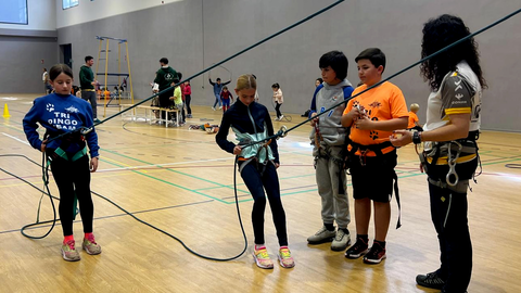 Actividad de la Federaci&oacute;n de Deporte de Monta&ntilde;a y Escalada en el D&iacute;az-Flor (5)