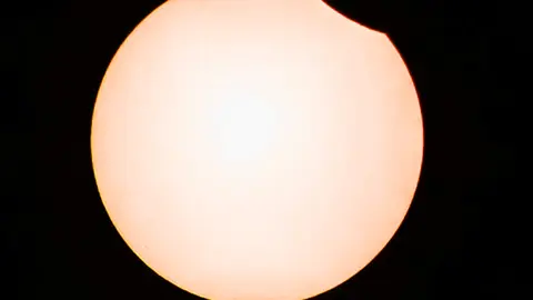 ECLIPSE PARCIAL DE SOL