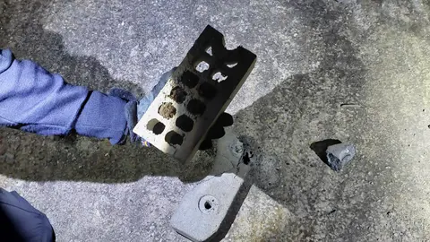Ladrillo arrojado a los polic&iacute;as