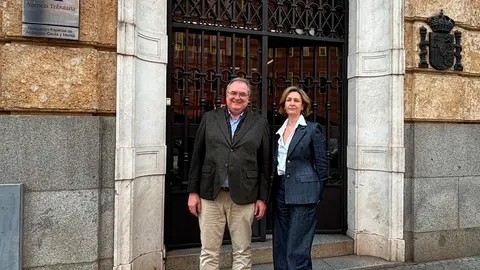 Representante de la Confederaci&oacute;n de Empresarios en Sevilla