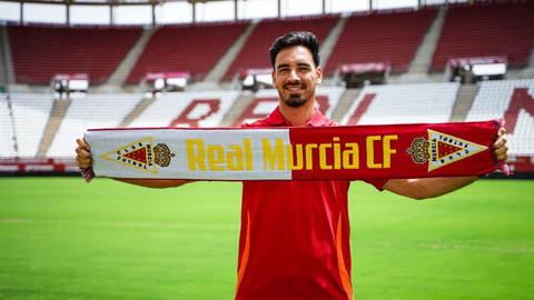 Gianfranco Gazzaniga sobre el partido ante el Ceuta_ _se ha movilizado toda la ciudad_ 