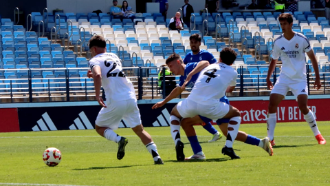 Encuentro entre el Real Madrid Castilla y la AD Ceuta FC (7)