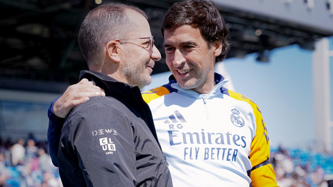 Jos&eacute; Juan Romero junto a Ra&uacute;l Gonz&aacute;lez Blanco. Foto: Zaki