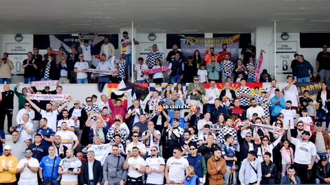 Encuentro entre la AD Ceuta FC y el M&eacute;rida  de la pasada semana. Foto: Rafa B&aacute;ez