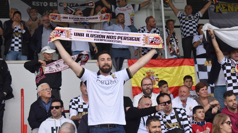 Encuentro entre la AD Ceuta FC y el M&eacute;rida  (3)