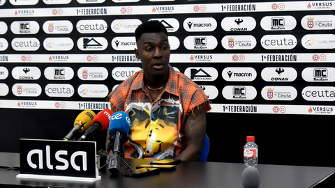 Kon&eacute;, delantero de la AD Ceuta FC