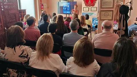 Sesi&oacute;n de coaching en el templo Hind&uacute; de Melilla por Edith Rivas