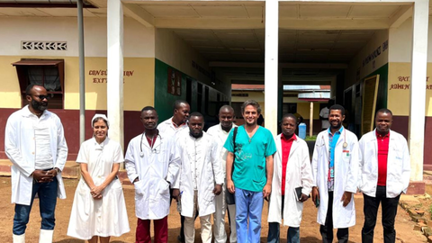 El doctor Garc&iacute;a Lanzas en el Congo / Colegio de M&eacute;dicos