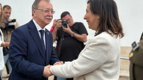 Juan Vivas y Margarita Robles / Alma Palomino