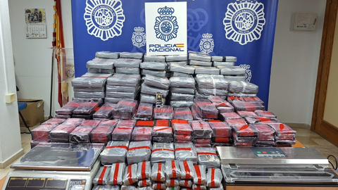 Incautaci&oacute;n 284 kilogramos de hach&iacute;s en El Serrallo / Cedida
