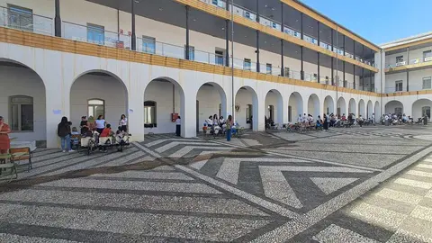 Campus Universitario / C&eacute;sar Mart&iacute;n