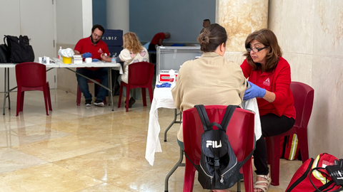 Campa&ntilde;a de donaci&oacute;n de sangre, Auditorio del Revell&iacute;n / Alma Palomino