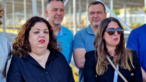 La delegada del Gobierno y su equipo han visitado este jueves las instalaciones del embarque de veh&iacute;culos / Laura Ortiz
