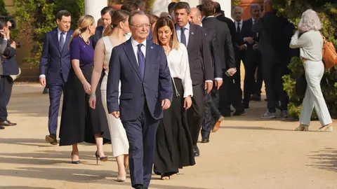 El presidente de la Ciudad llega a la Conferencia de Presidentes (6)