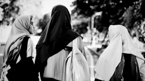 Hiyab, velo, mujeres &aacute;rabes / Archivo