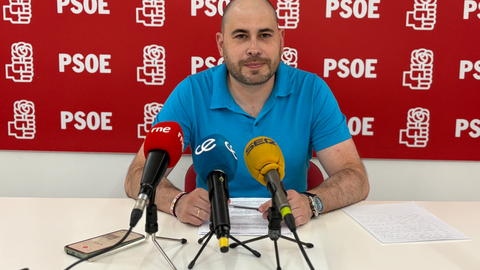 Miguel &Aacute;ngel P&eacute;rez Triano durante una rueda de prensa / Alma Palomino
