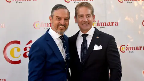 Entrega de la Medalla de Oro de la C&aacute;mara de Comercio a Juan Bravo / Laura Ortiz