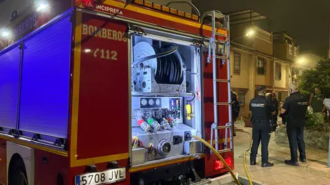 Incendio en la barriada del Mixto / Alma Palomino