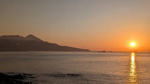 Puesta de sol / Rafa B&aacute;ez