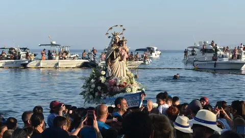 La Virgen del Carmen en La Almadraba / Rafa B&aacute;ez