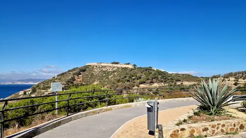 Cielos despejados, Monte Hacho / Laura Ortiz