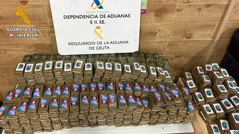 Droga aprehendida en el Tarajal