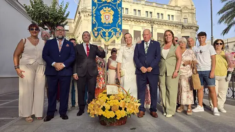 Visita de la Casa de Ceuta en Melilla a la ciudad durante las fiestas patronales