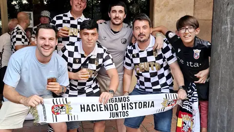 La afici&oacute;n caballa no se quiere perder el debut del Ceuta en Valladolid