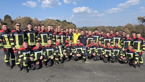 Equipo de bomberos rumanos que se han unido al Mecanismo Europeo de Respuesta a Emergencias