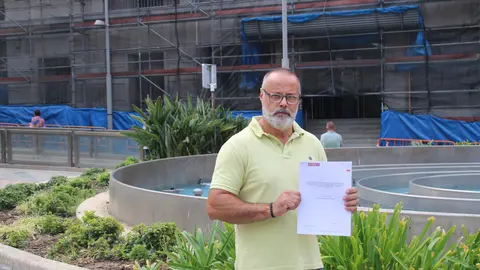 &Aacute;ngel Lara a las puertas de Delegaci&oacute;n del Gobierno / CCOO