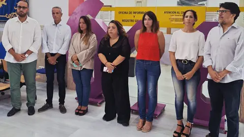 Minuto de silencio en Delegaci&oacute;n / Cedida