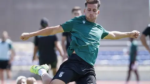 Juanto Ortu&ntilde;o, jugador de la AD Ceuta FC. Foto: Zaki