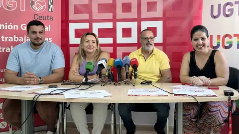 Comparecencia de los sindicatos este lunes para reivindicar la jornada laboral de 37'5 horas / Laura Ortiz
