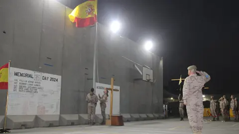 Arriado de bandera en Irak / Alma Palomino
