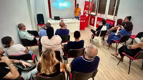 Proyecci&oacute;n 'No Other Land' en la sede del PSOE / Cedida
