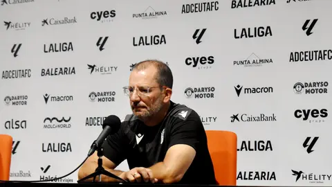Jos&eacute; Juan Romero en la sala de prensa del Murube este viernes