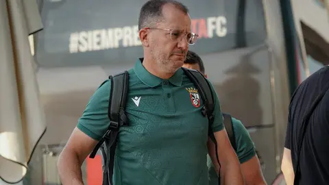 Jos&eacute; Juan Romero a la llegada a Castalia. Foto: Zaki